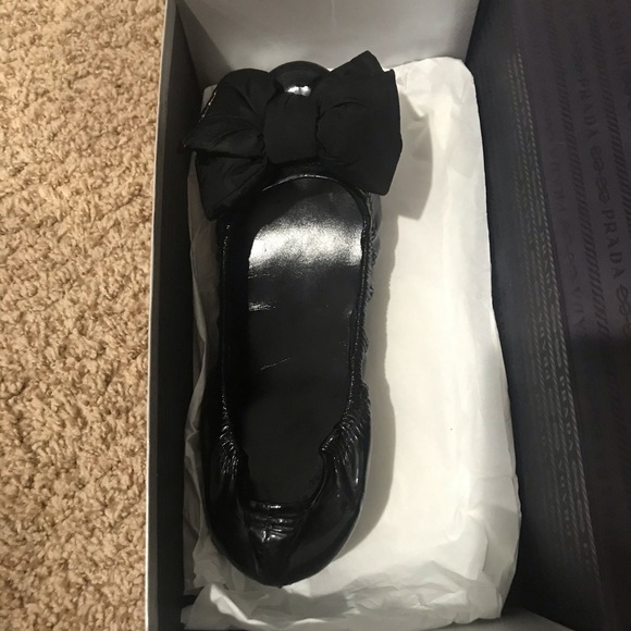 Prada shoes - Picture 3 of 8